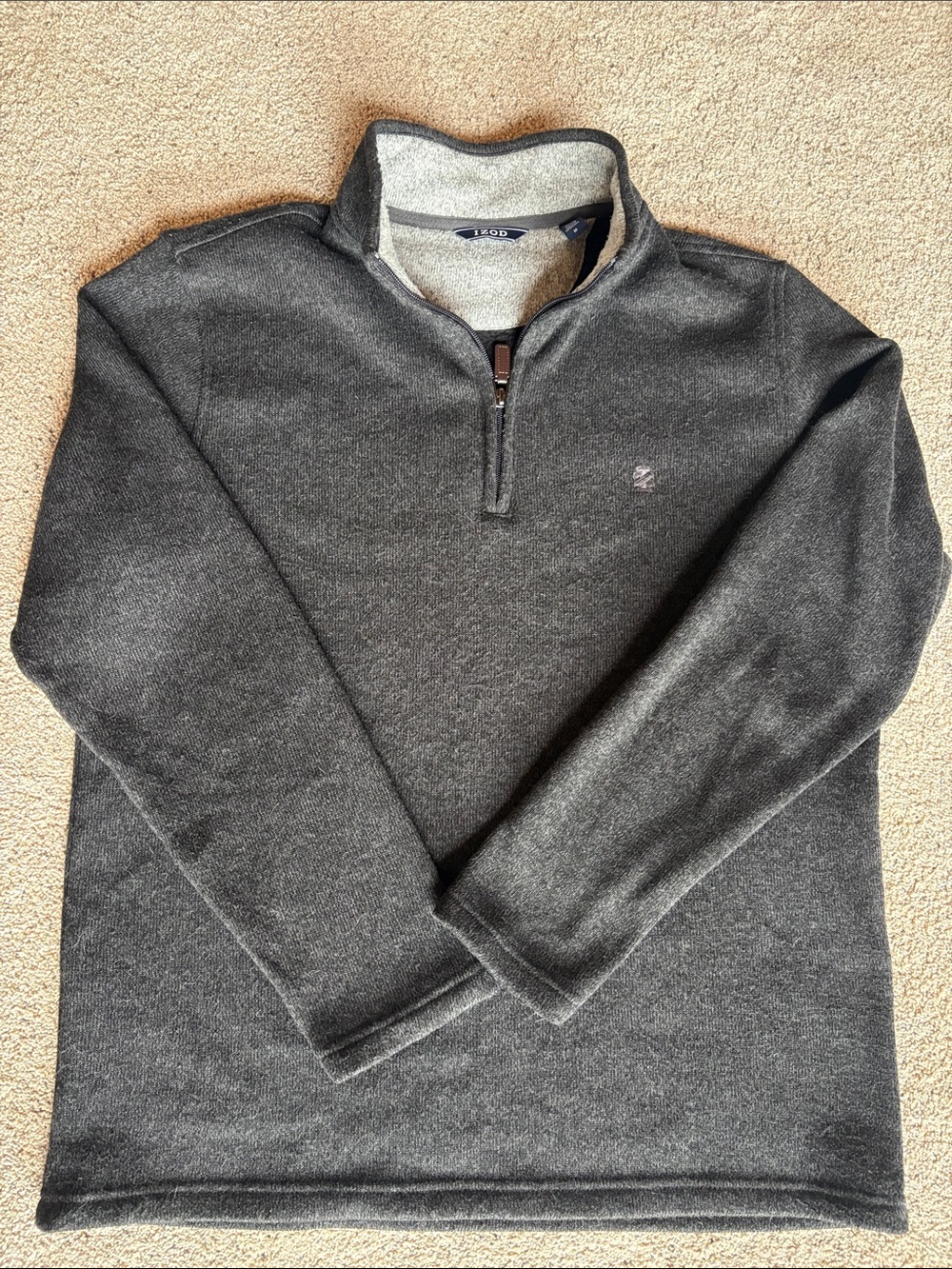 Izod Men’s Charcoal Gray Quarter-Zip Pullover